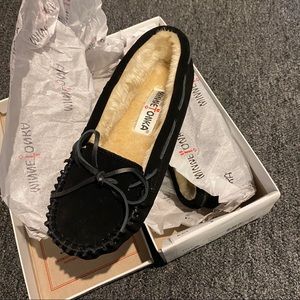 *NEW IN BOX* Black Minnetonka Moccasins